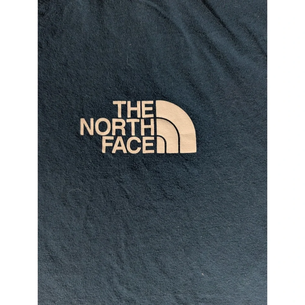 The North Face Mens Navy Blue Graphic T-Shirt Never Stop Exploring Logo Tee M